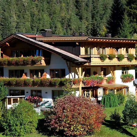 Zirbennest Haus Martha Apartment Biberwier