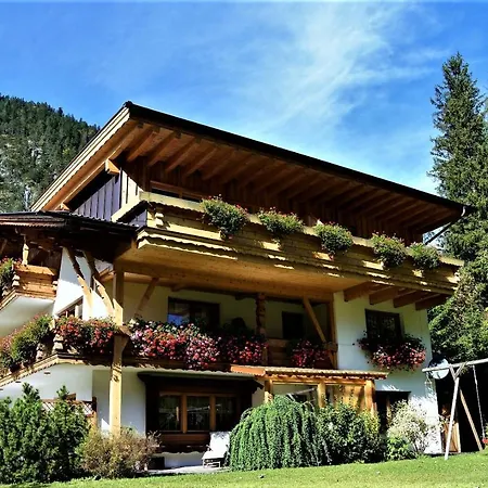 Apartment Zirbennest Martha *